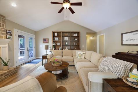 112 Deerfield Drive Columbia TN 38401