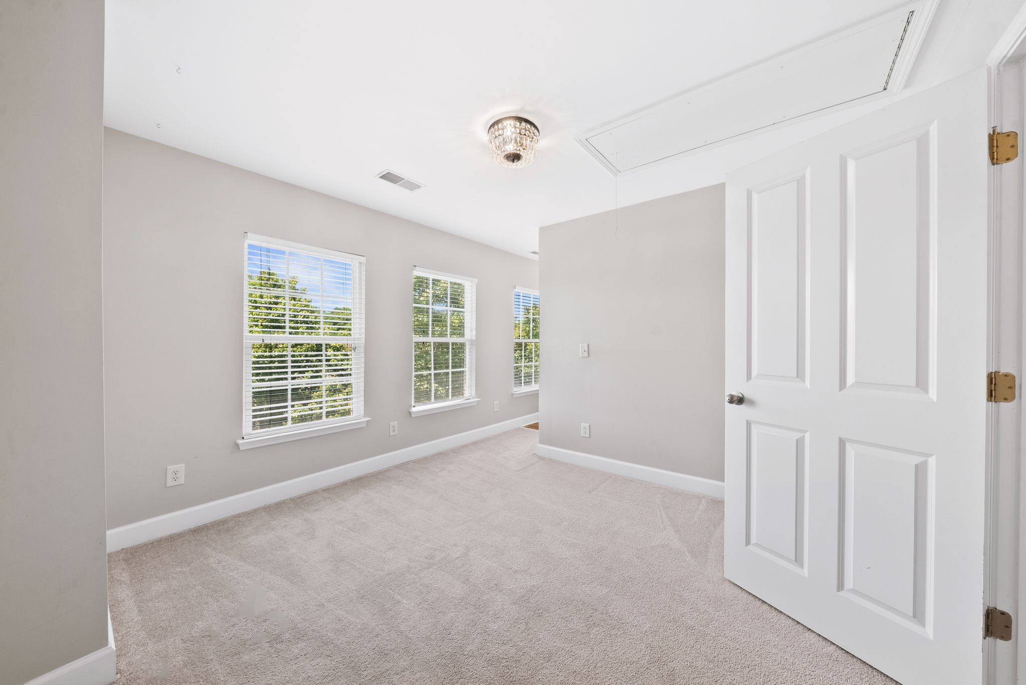 908 Loxley Drive Nashville TN 37211