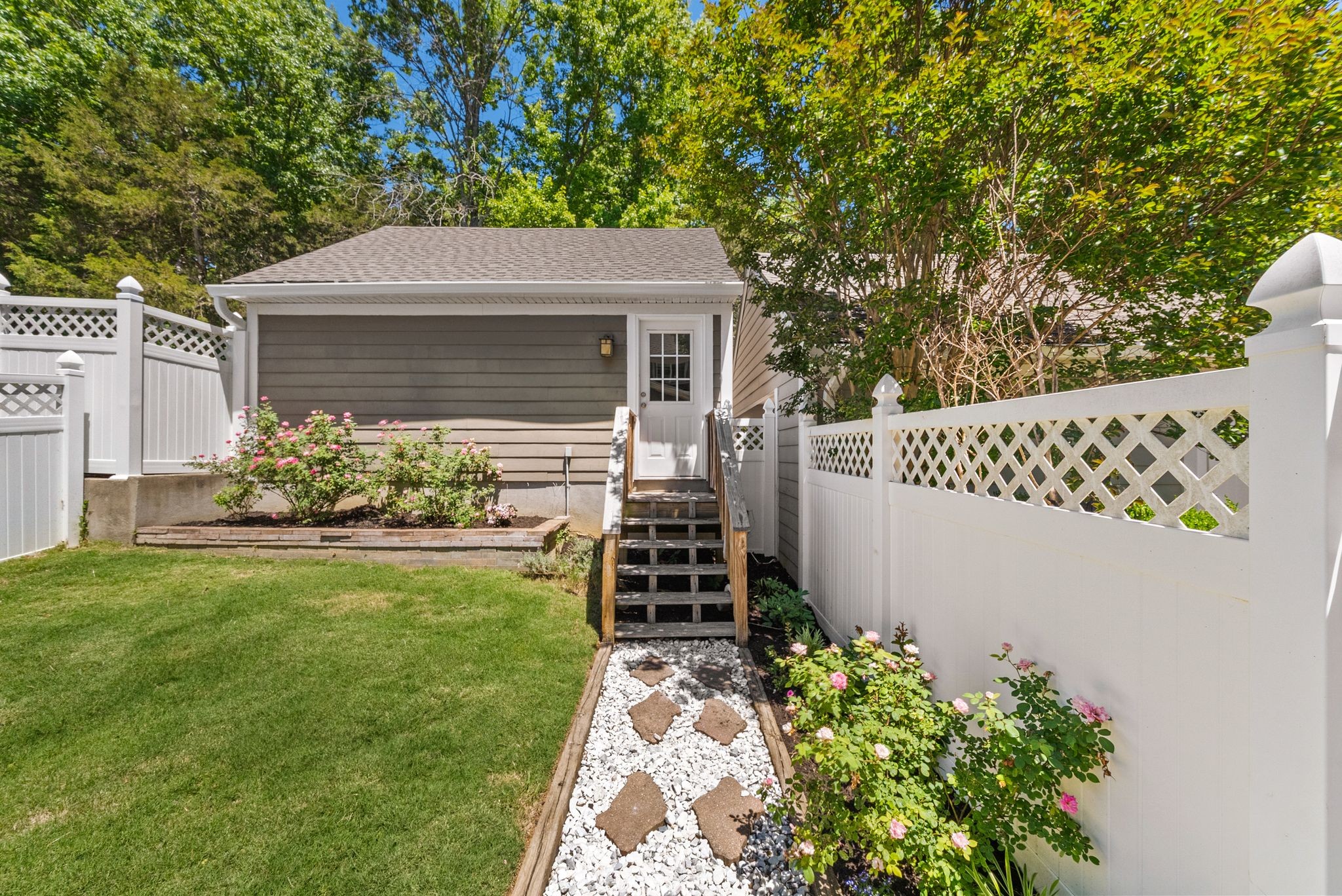 908 Loxley Drive Nashville TN 37211