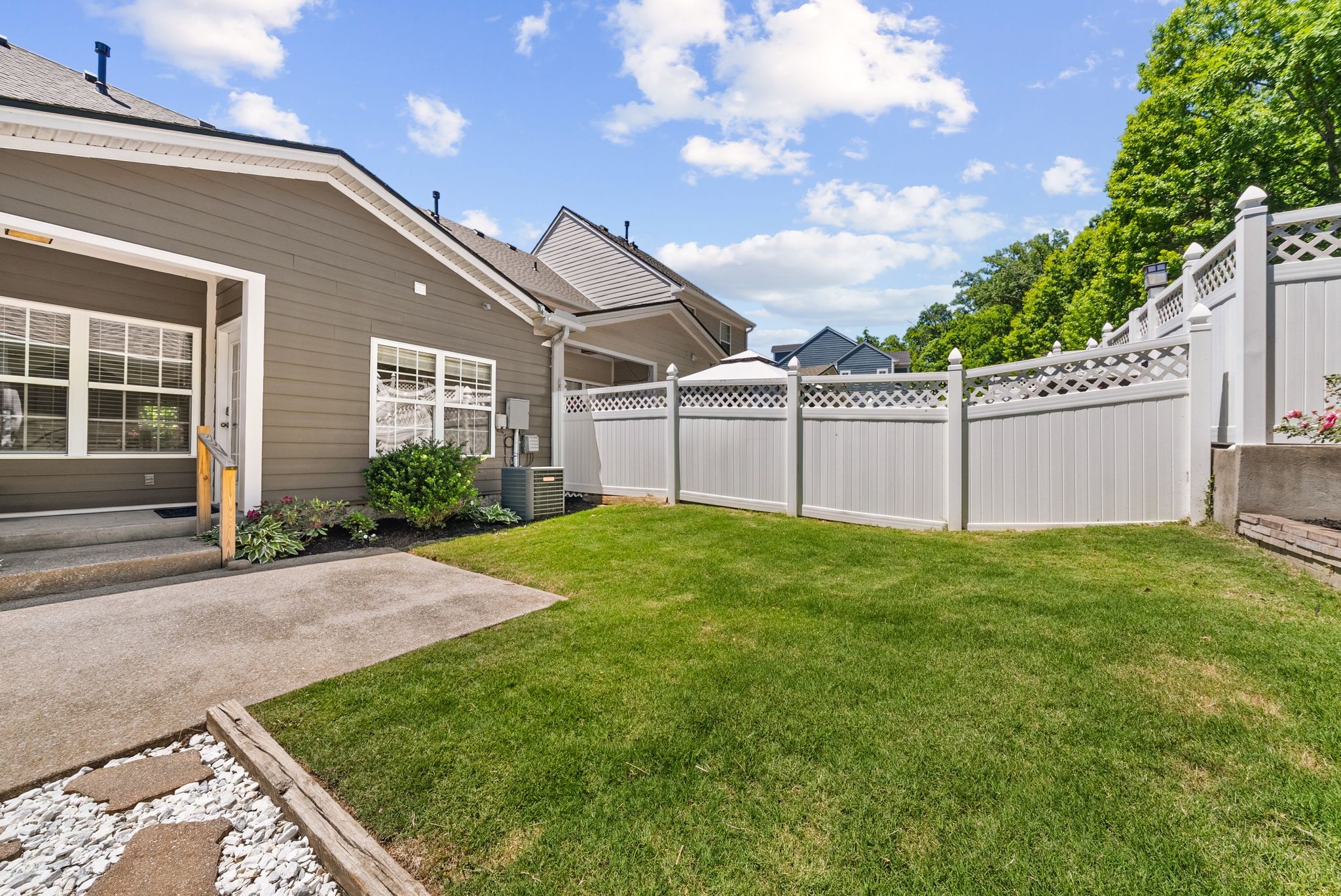908 Loxley Drive Nashville TN 37211