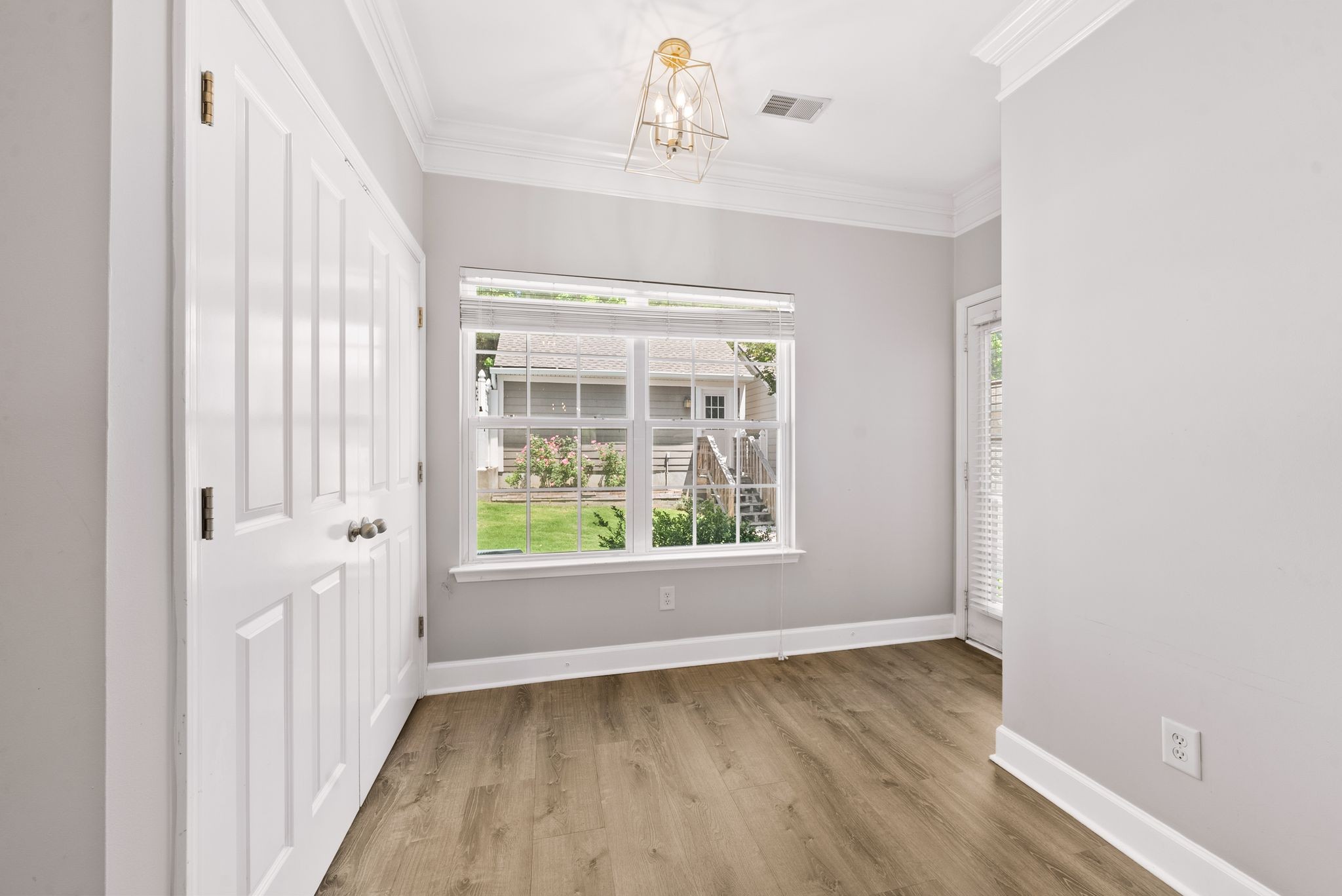 908 Loxley Drive Nashville TN 37211