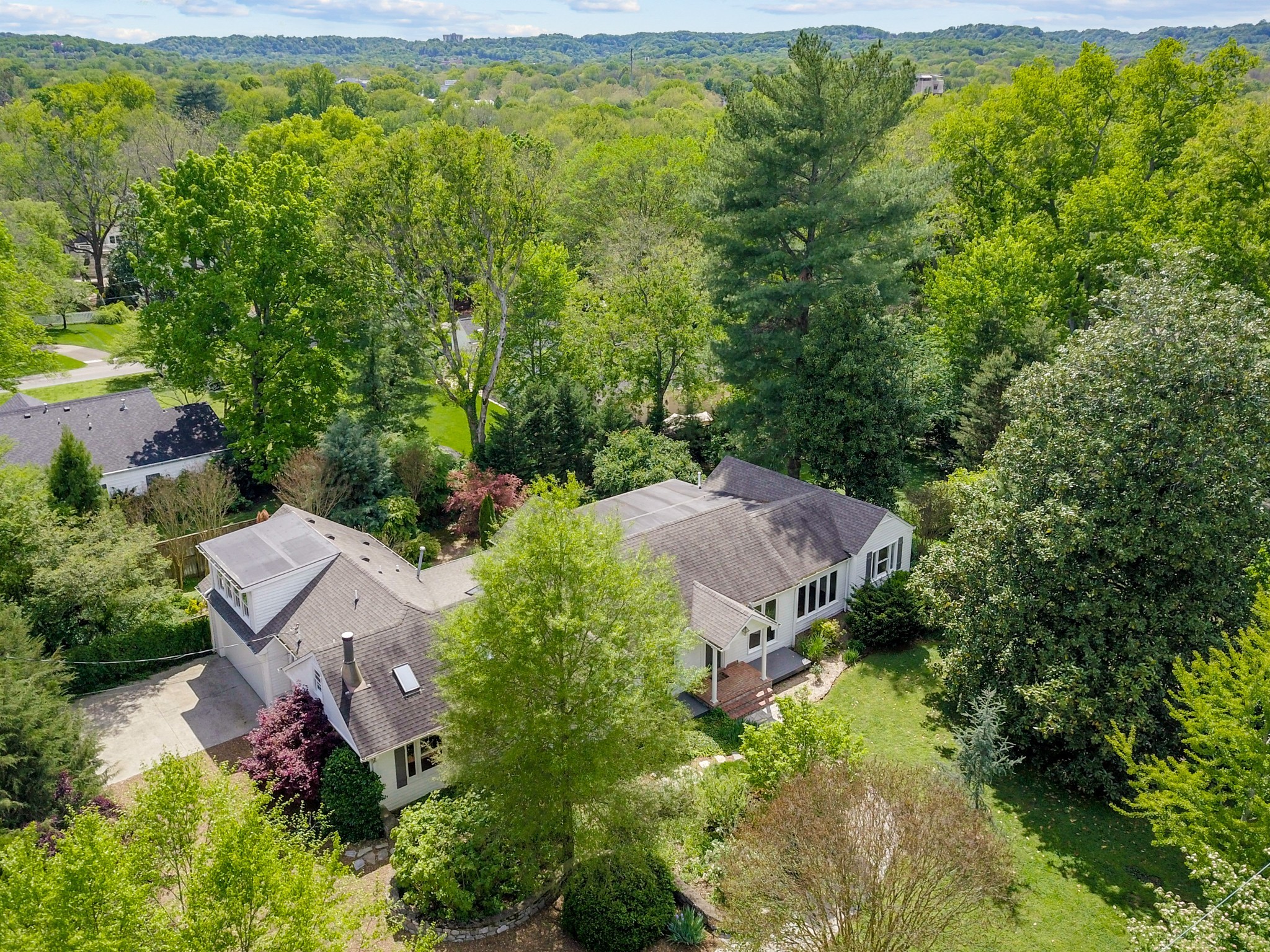 201 Scotland Place Nashville TN 37205