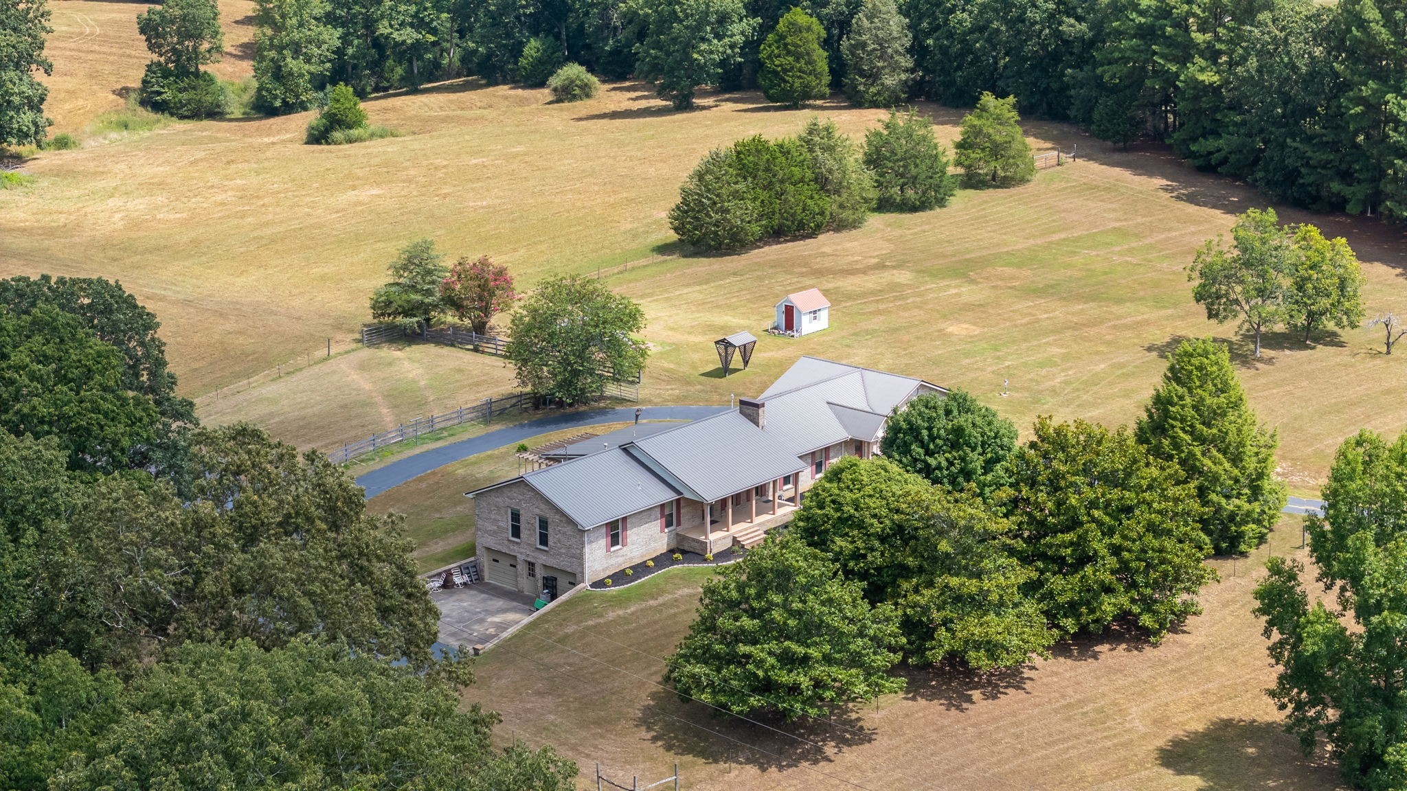 2820 Skyview Drive Centerville TN 37033