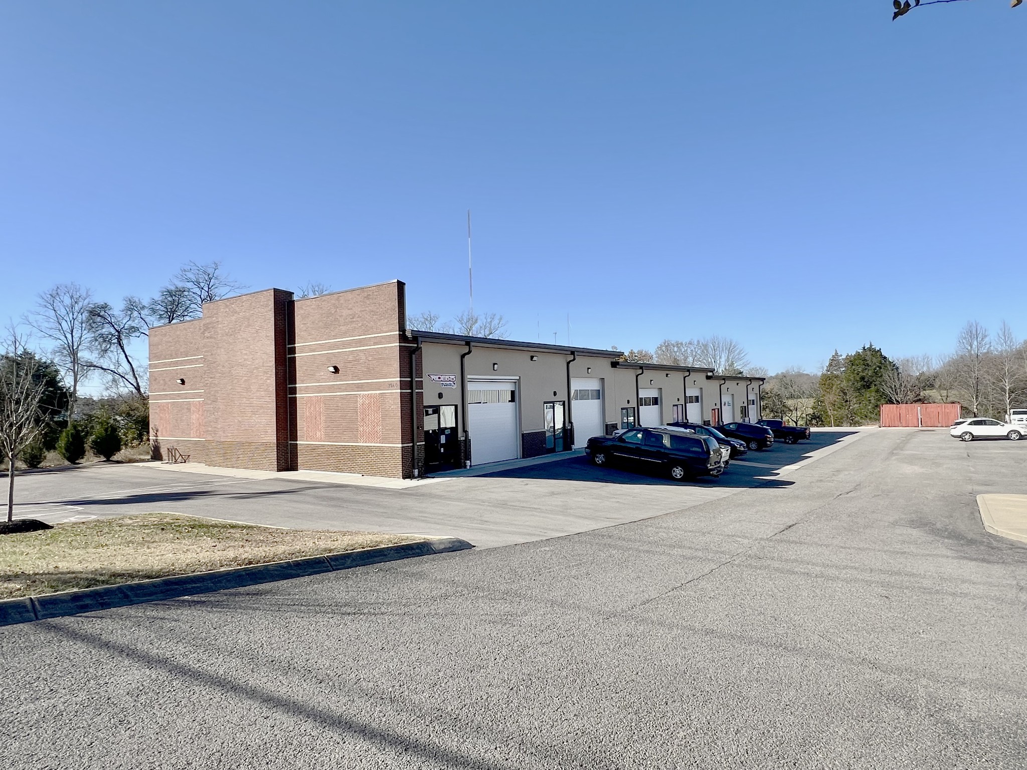 3940 Dickerson Pike Nashville TN 37207