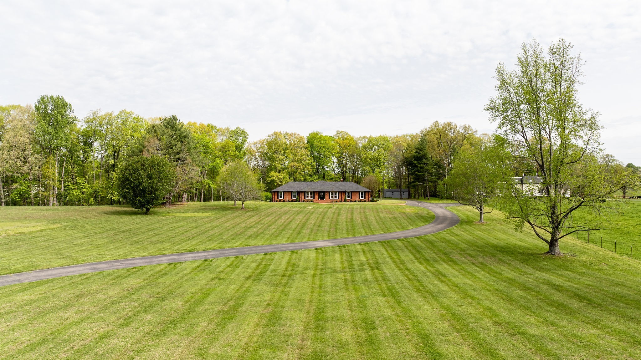 1747 Allen Ferry Road Smithville TN 37166