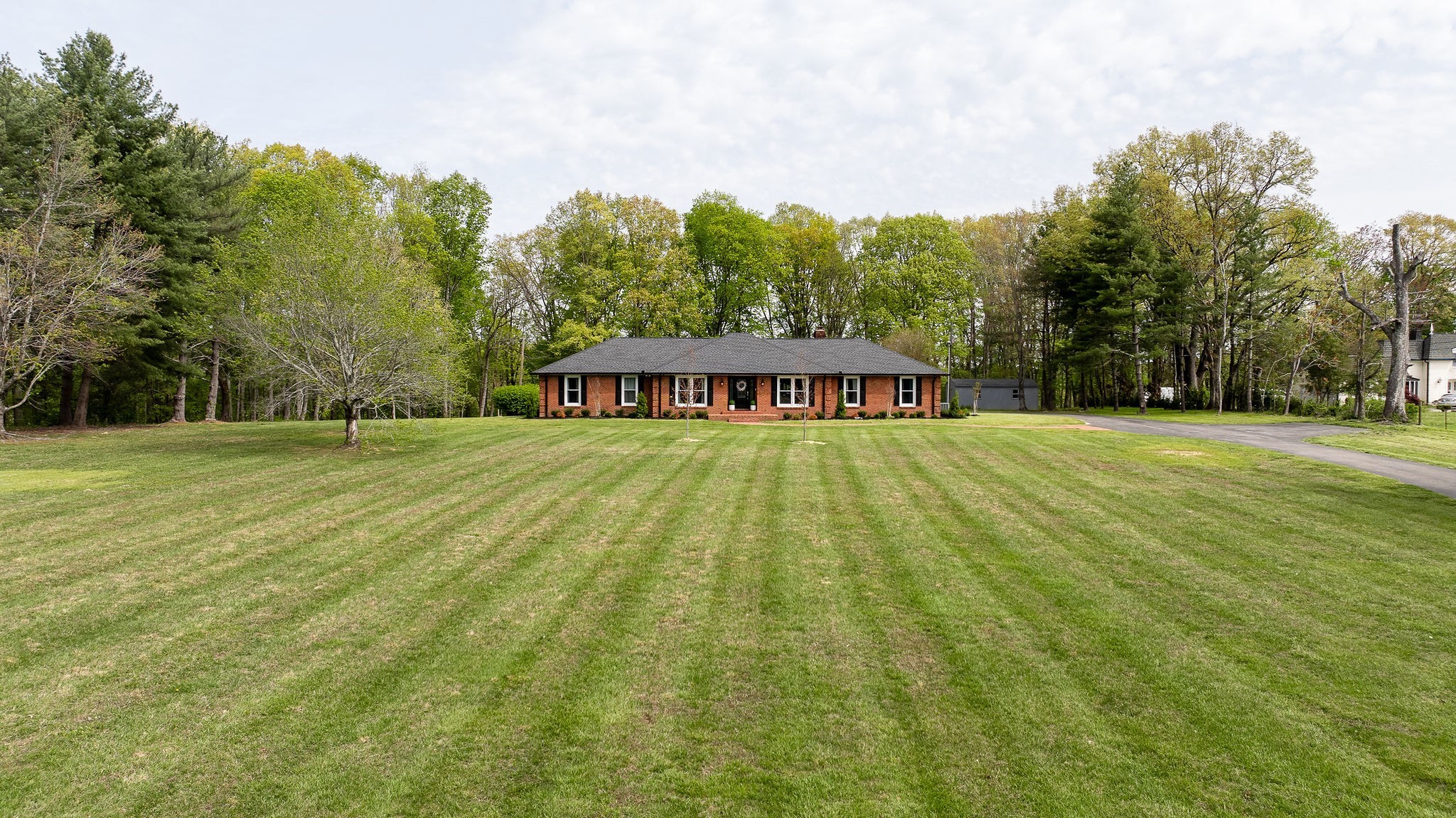 1747 Allen Ferry Road Smithville TN 37166