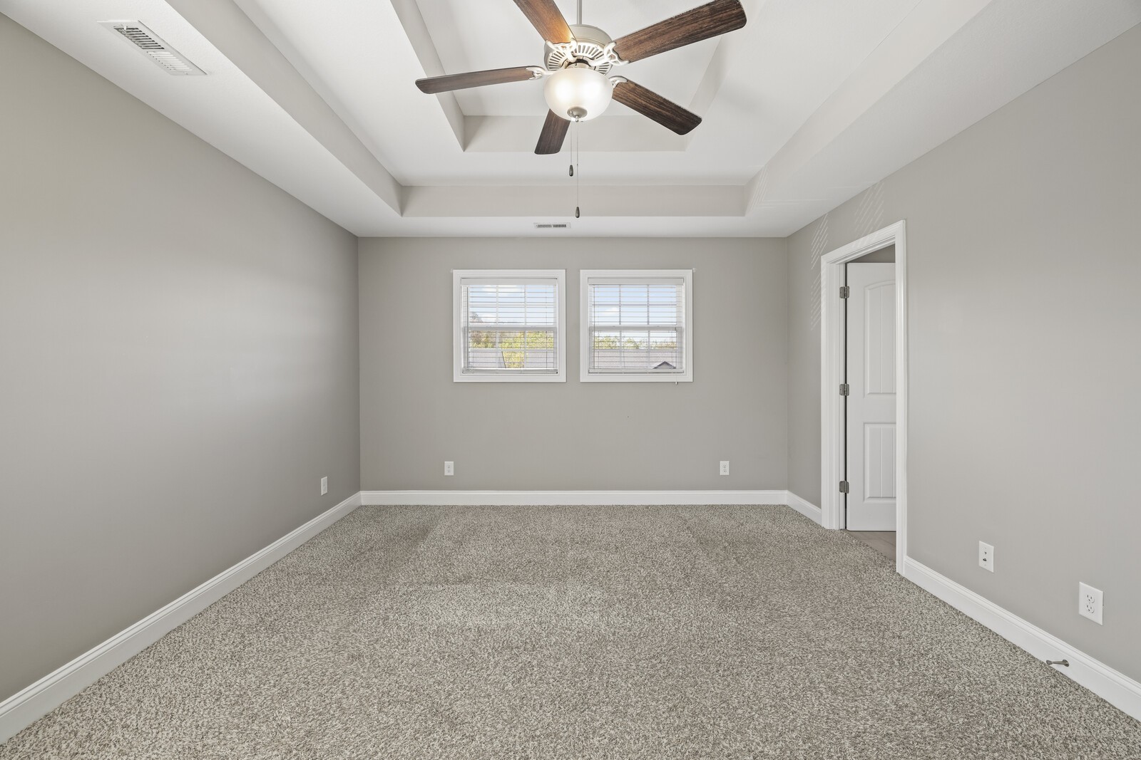 611 Hollow Crest Clarksville TN 37042