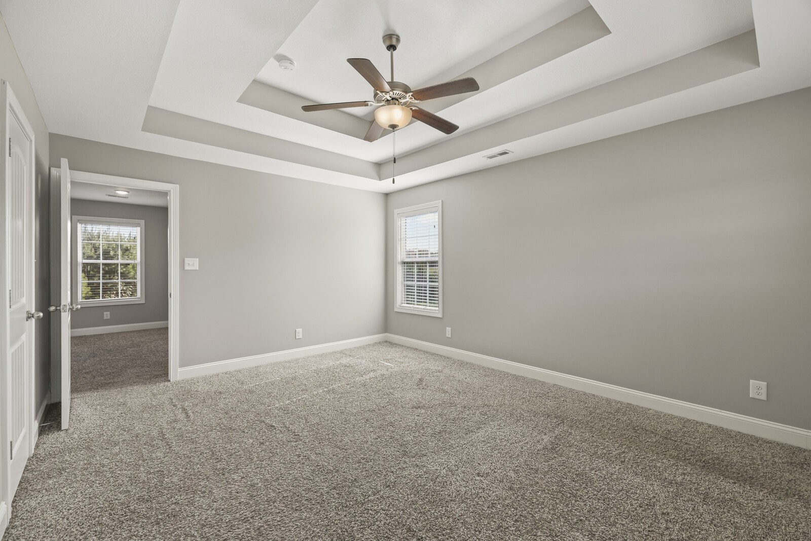 611 Hollow Crest Clarksville TN 37042