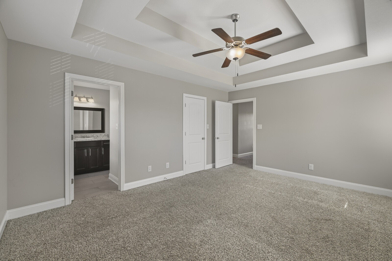 611 Hollow Crest Clarksville TN 37042