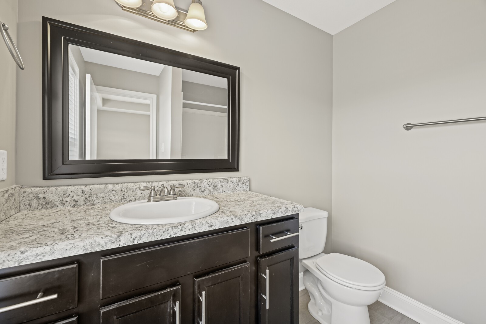 611 Hollow Crest Clarksville TN 37042