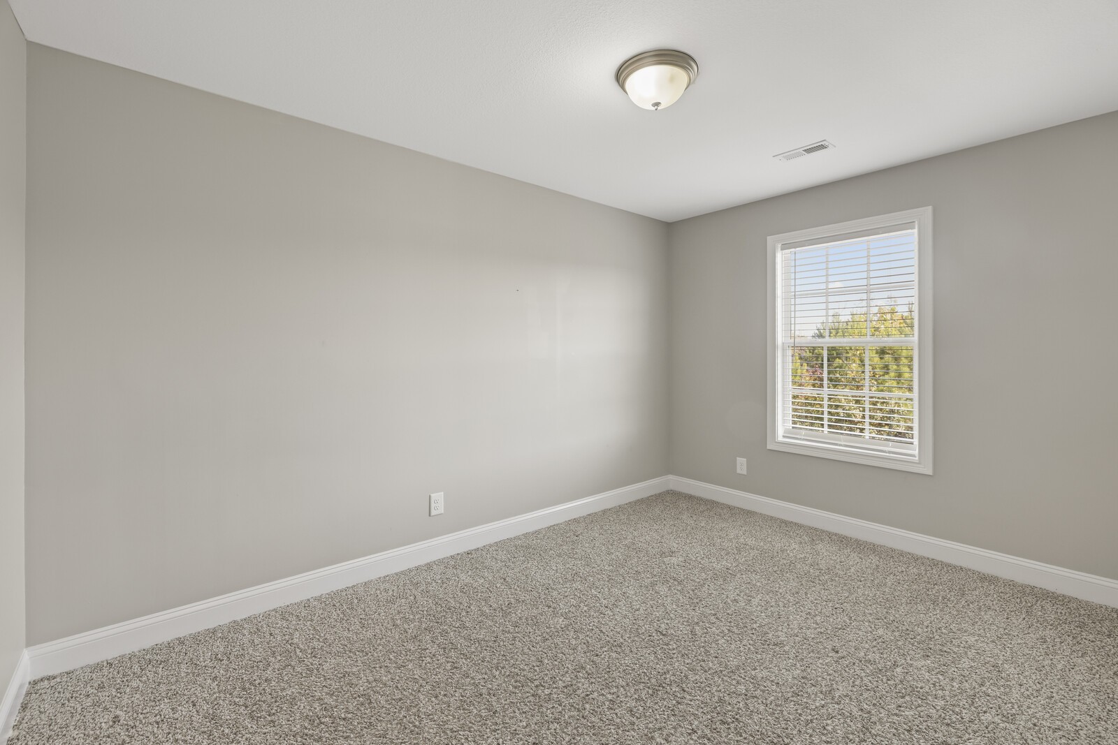 611 Hollow Crest Clarksville TN 37042