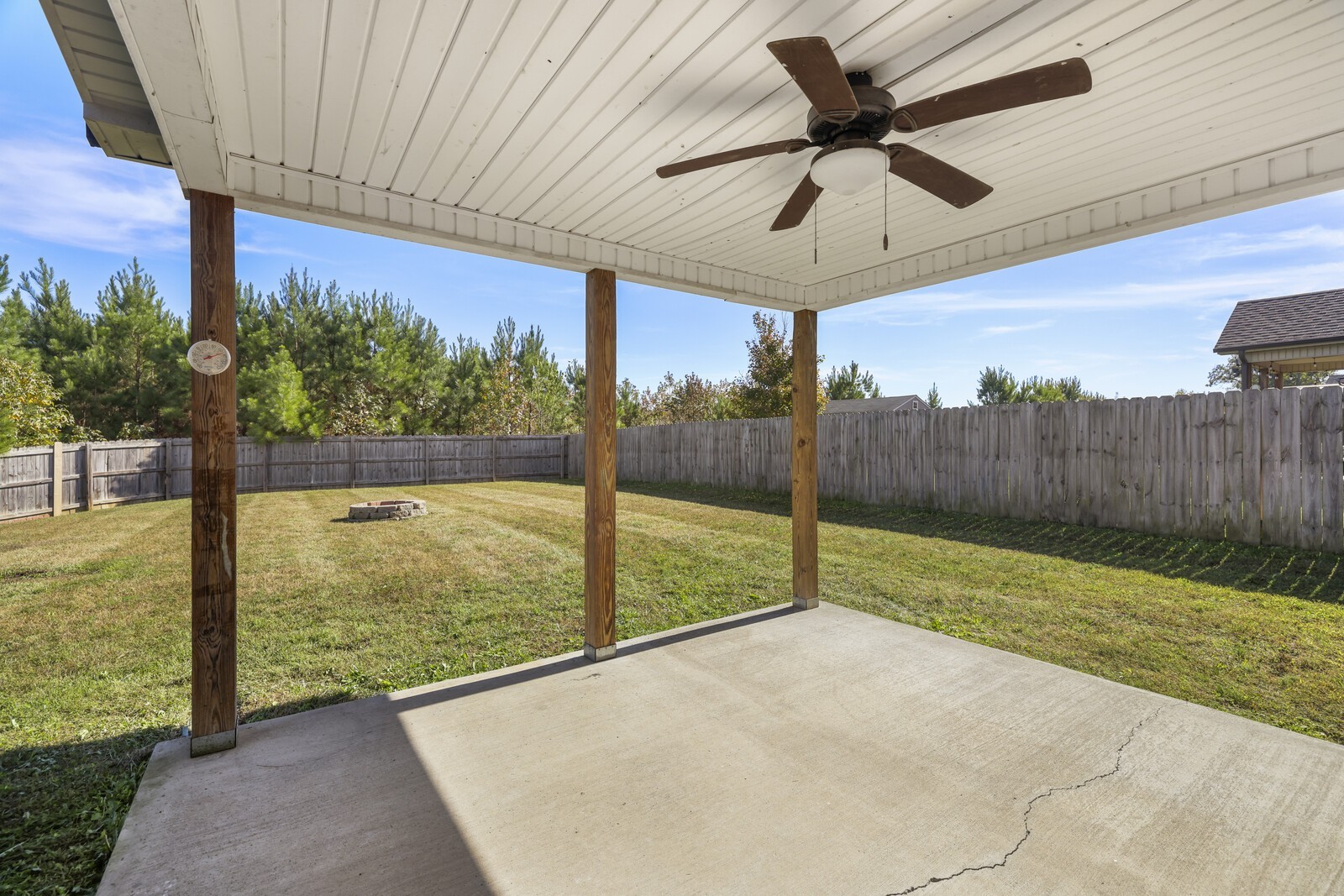 611 Hollow Crest Clarksville TN 37042
