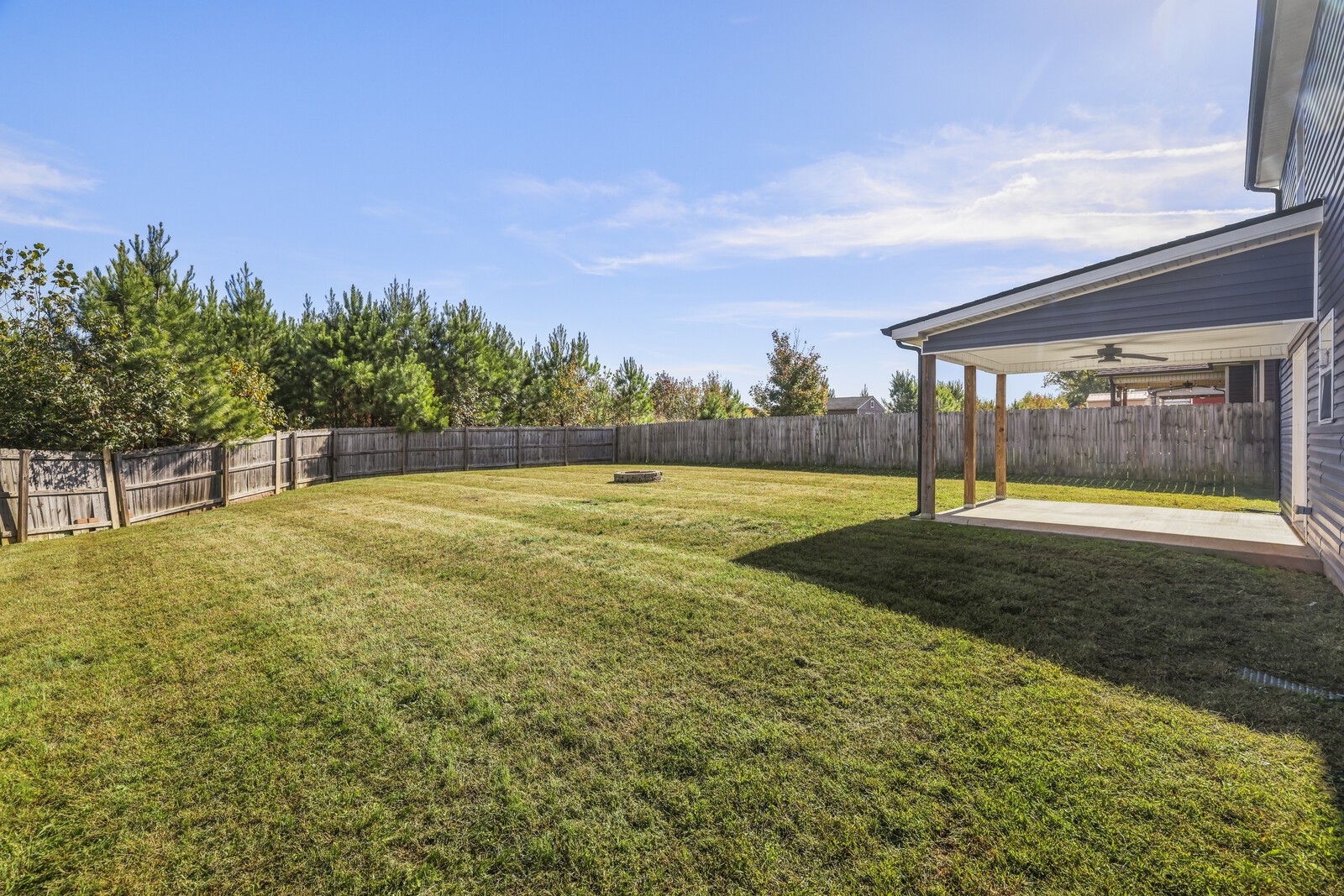 611 Hollow Crest Clarksville TN 37042