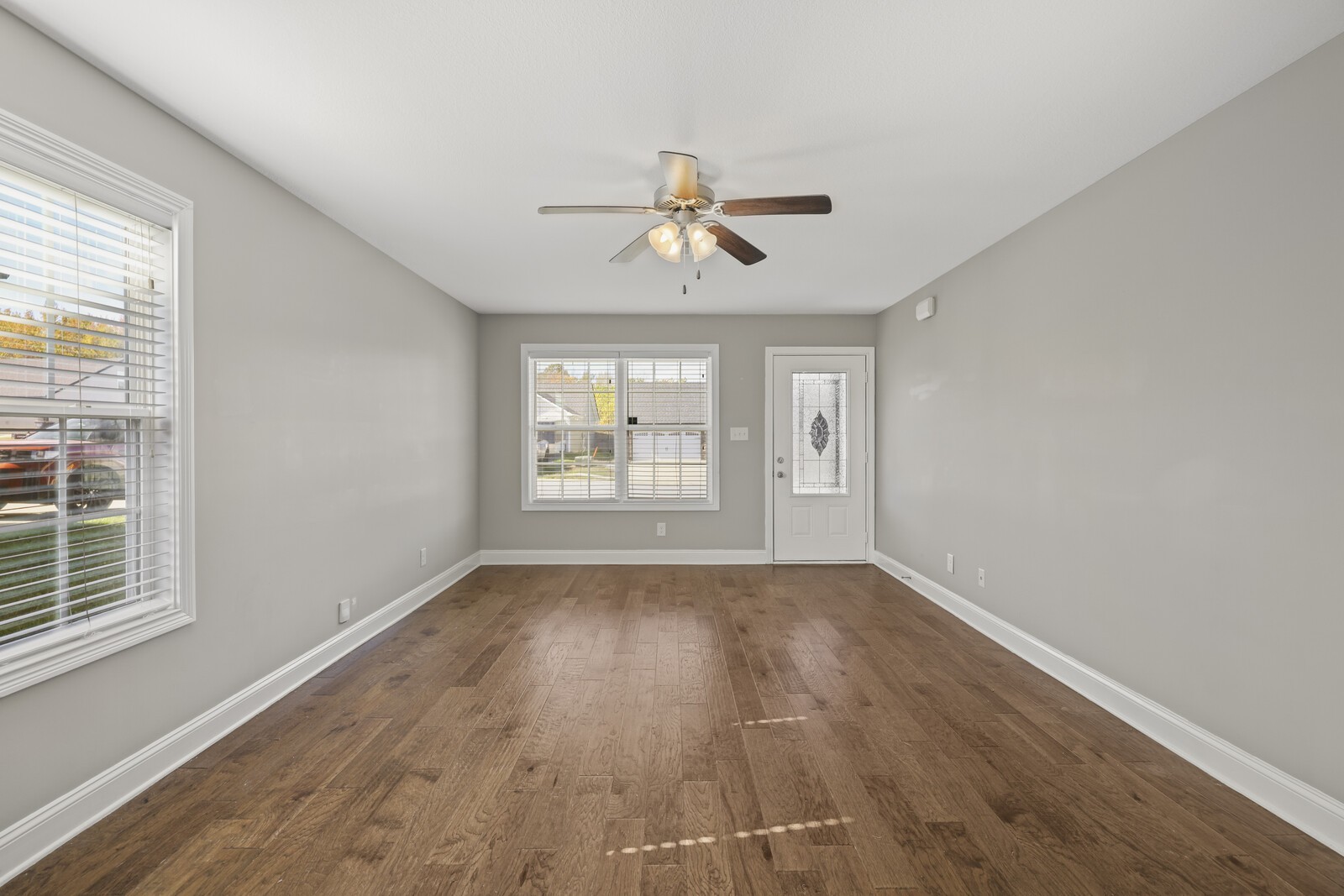 611 Hollow Crest Clarksville TN 37042