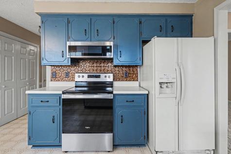 2102 Single Tree Drive Clarksville TN 37040