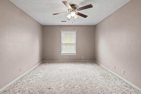 2102 Single Tree Drive Clarksville TN 37040