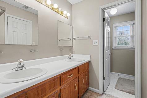 2102 Single Tree Drive Clarksville TN 37040