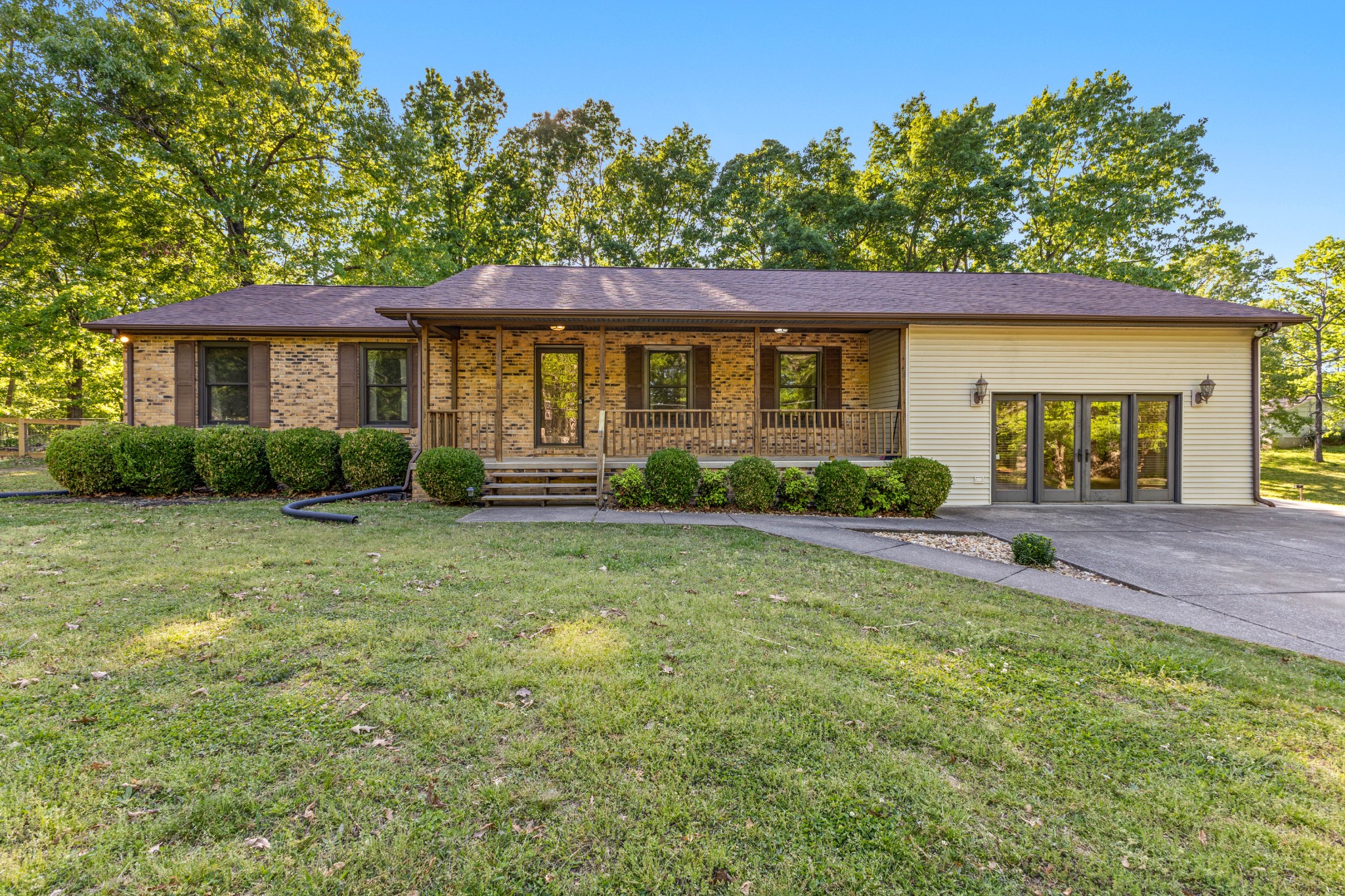 113 Oakwood Circle Dickson TN 37055