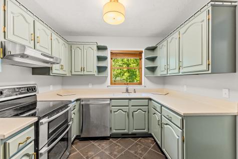 113 Oakwood Circle Dickson TN 37055