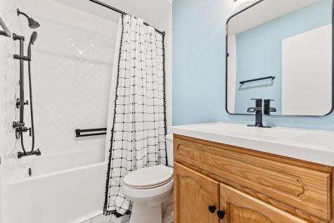 113 Oakwood Circle Dickson TN 37055