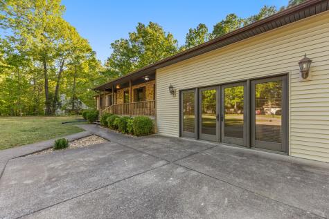 113 Oakwood Circle Dickson TN 37055