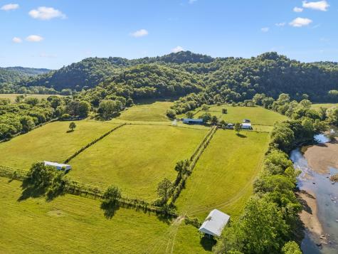 97 Seabo Valley Lane Hickman TN 38567