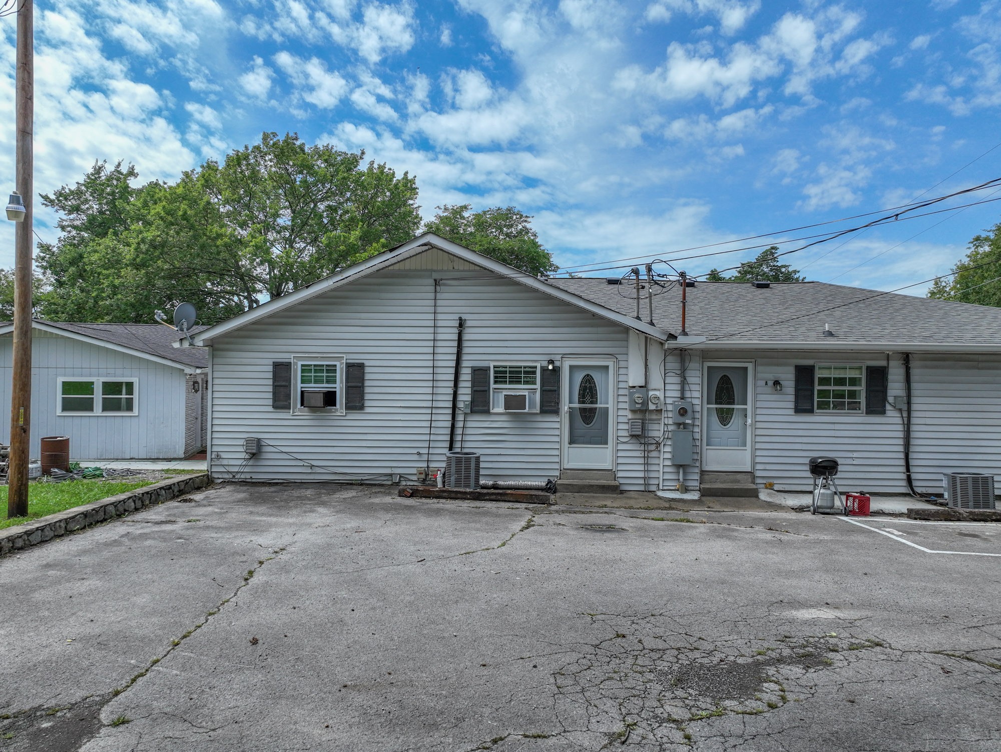 302A Dobbins Pike Gallatin TN 37066