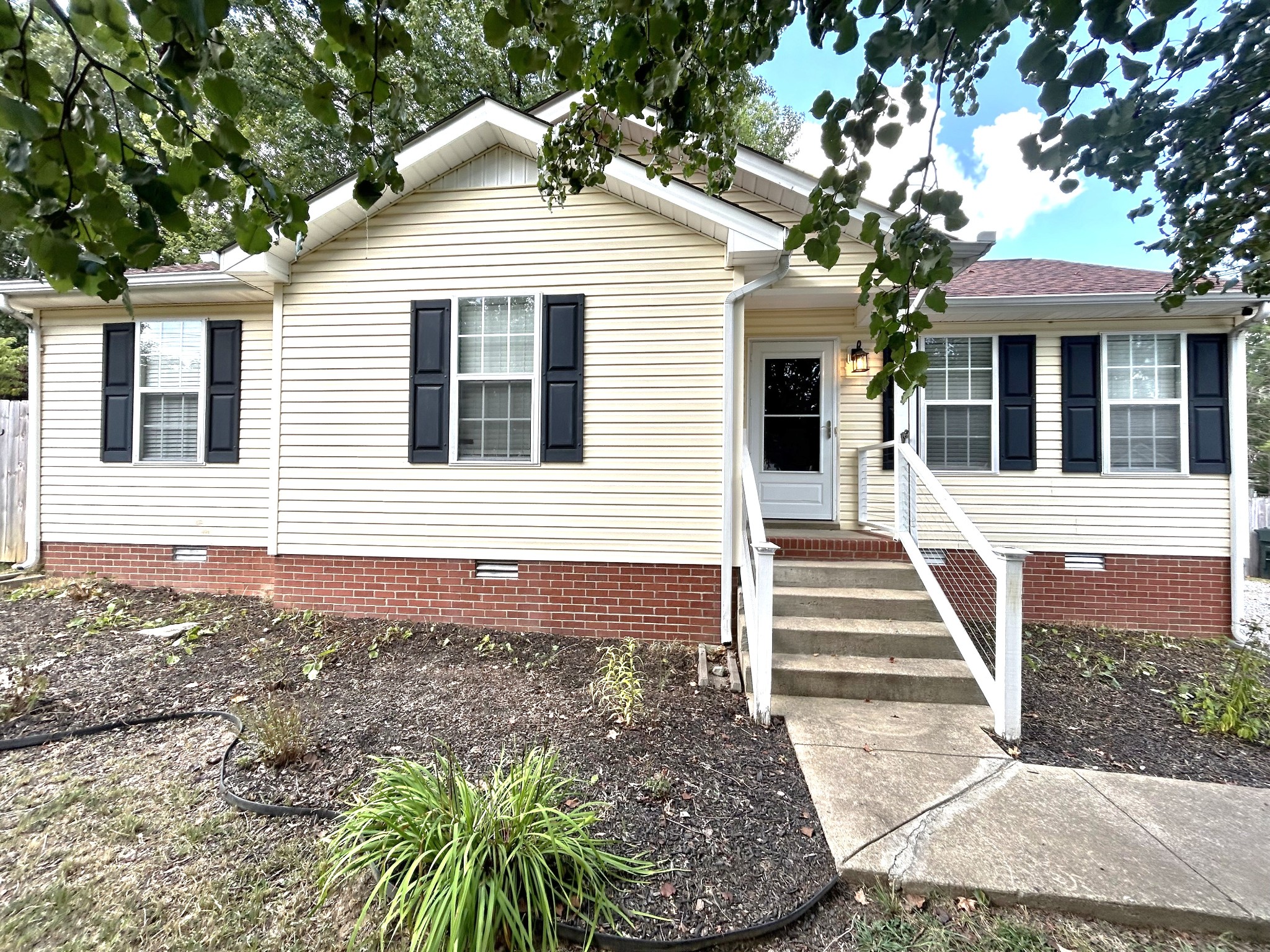 107 Acorn Drive Dickson TN 37055