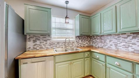 107 Acorn Drive Dickson TN 37055