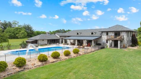 5016 Hillsboro Highway Hillsboro TN 37342