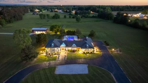 5016 Hillsboro Highway Hillsboro TN 37342