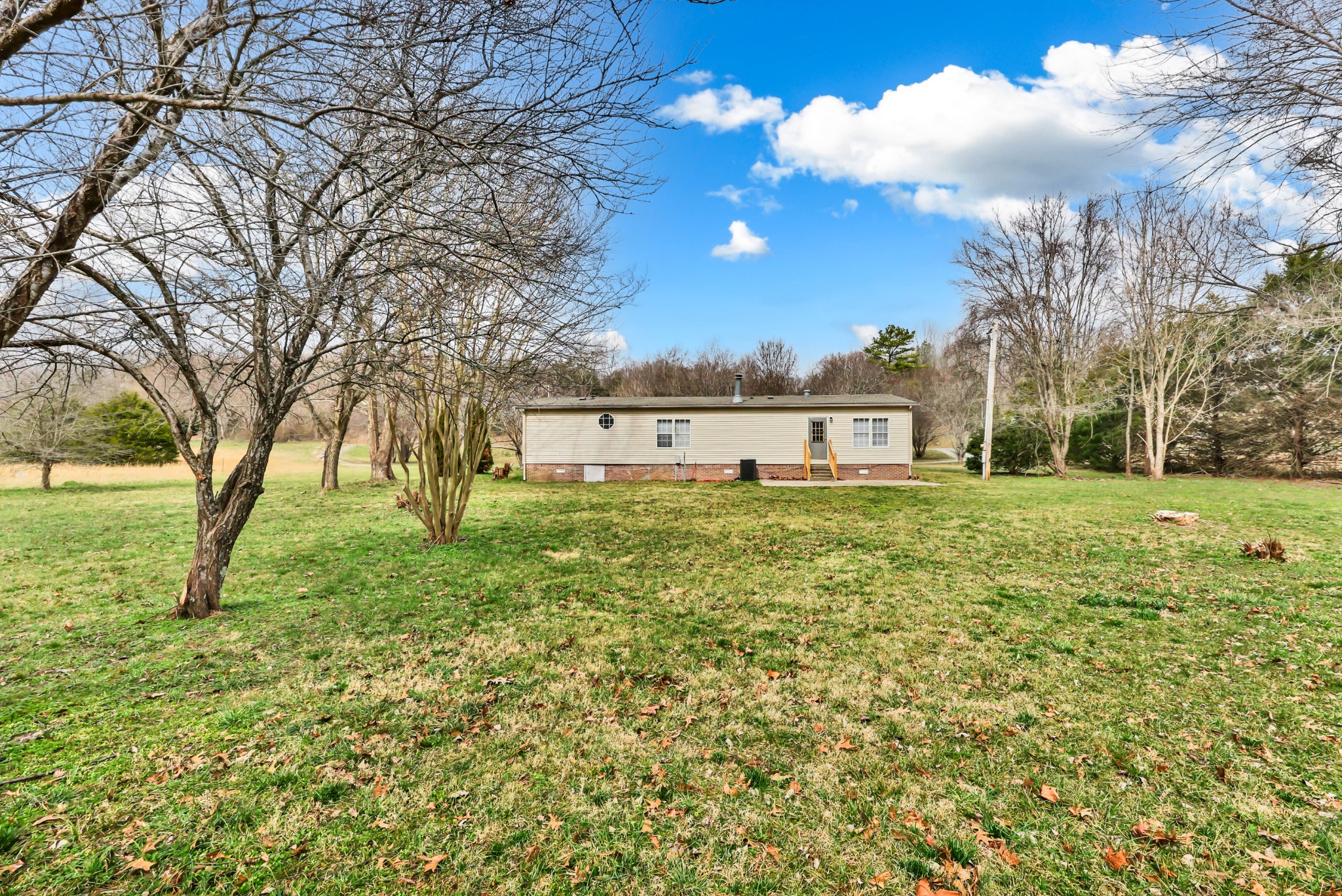 2170 Highway 13 Cunningham TN 37052