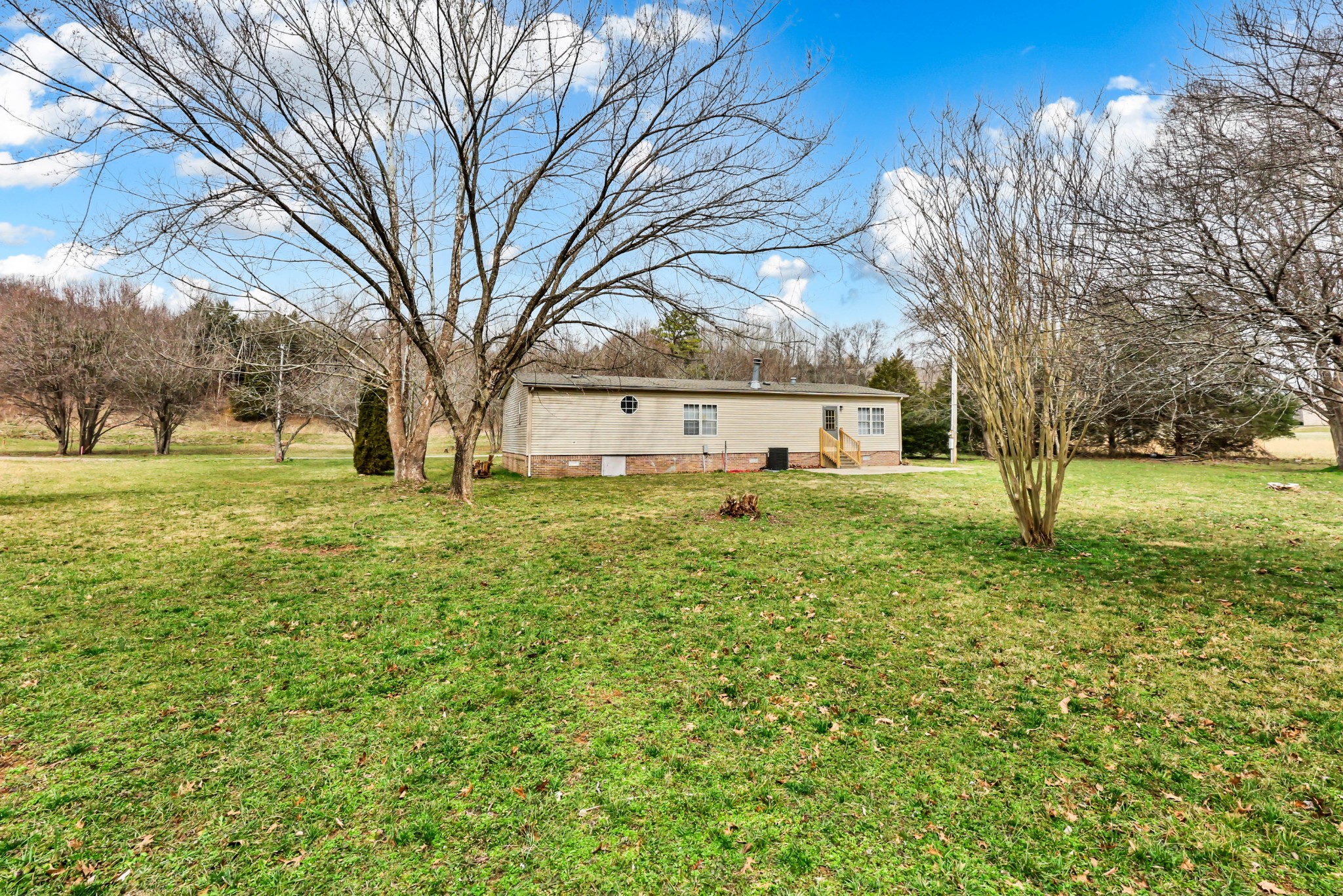 2170 Highway 13 Cunningham TN 37052