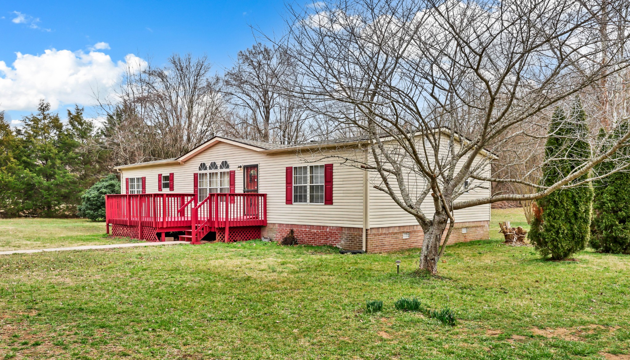 2170 Highway 13 Cunningham TN 37052