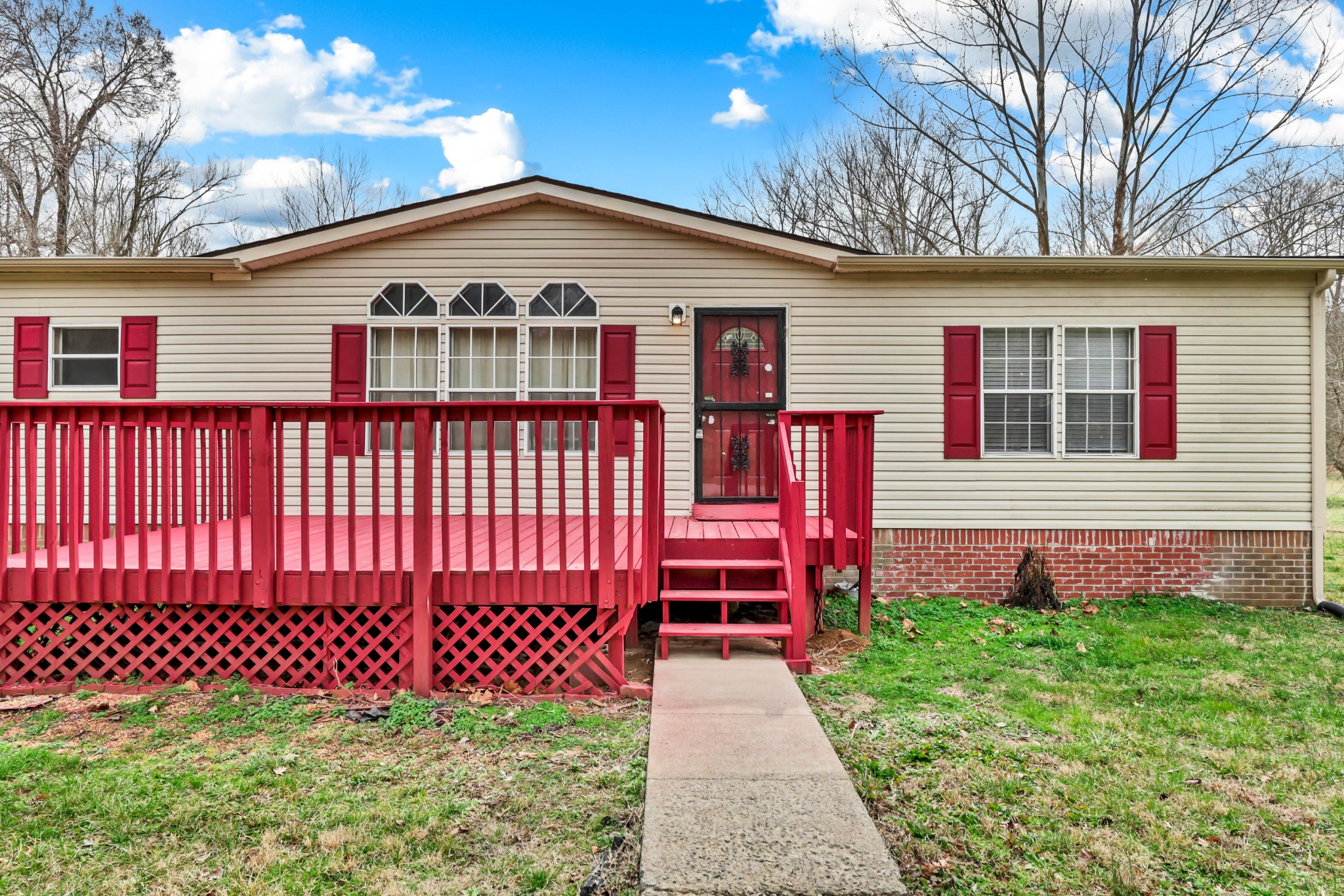 2170 Highway 13 Cunningham TN 37052