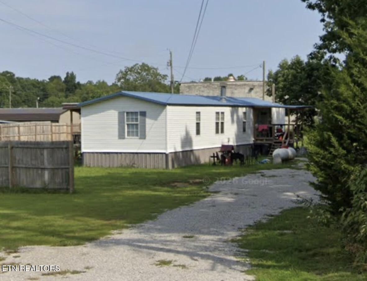 119 Roberts Drive Grimsley TN 38565