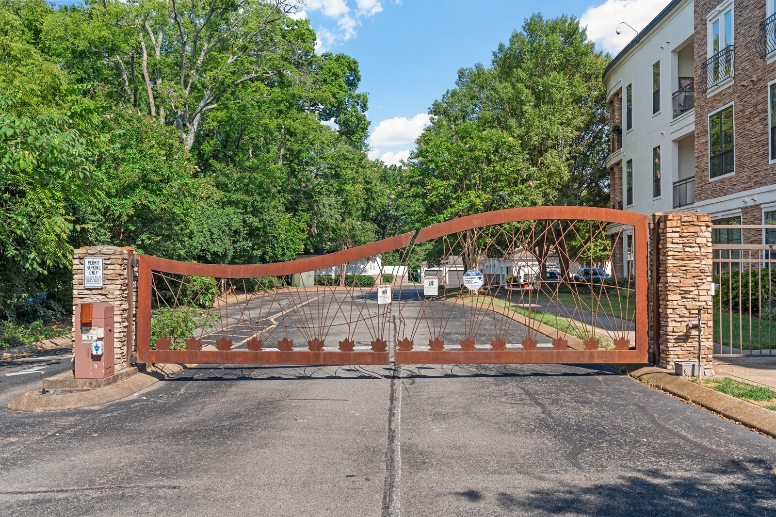 2600 Hillsboro Park Nashville TN 37212