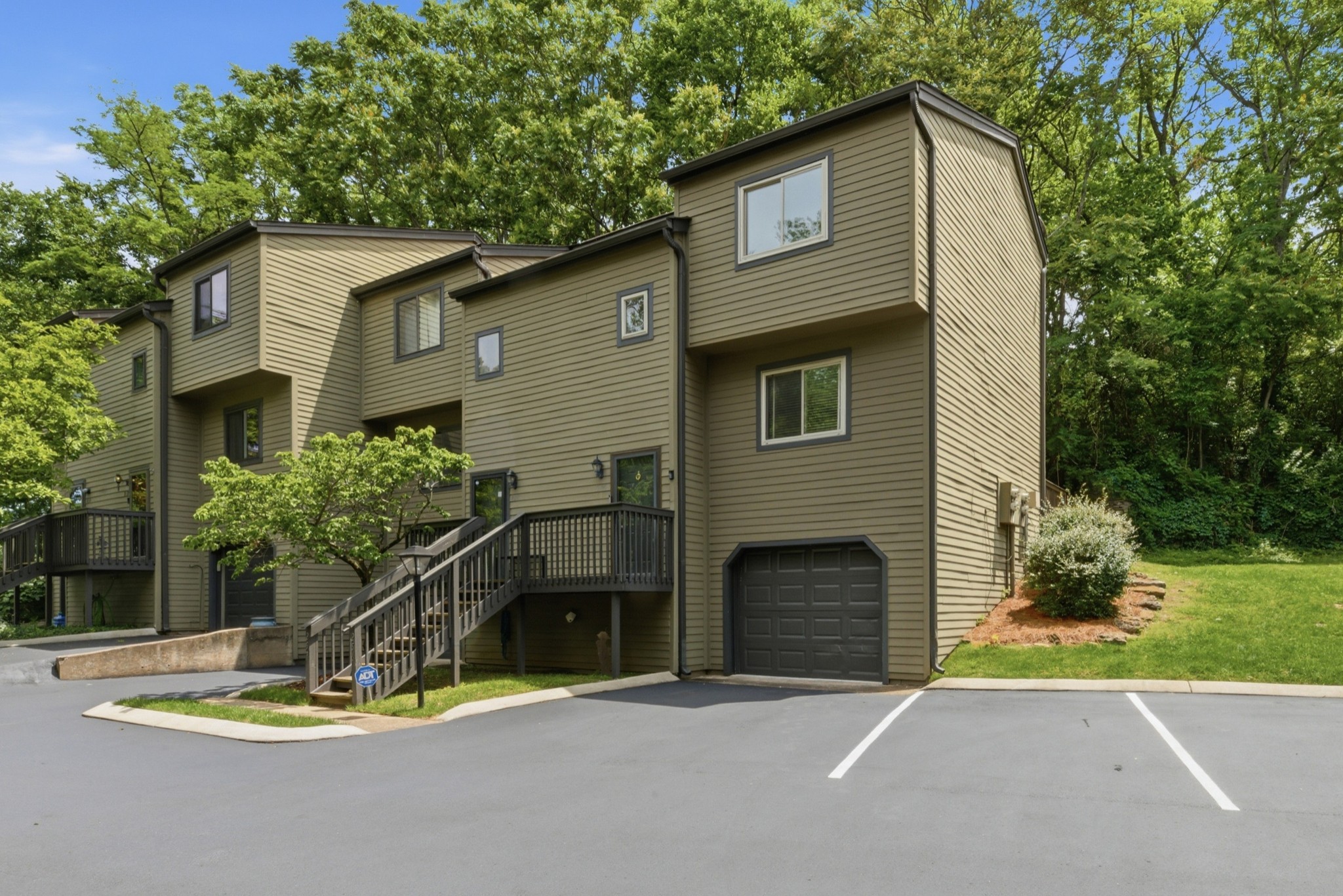 256 Summit Ridge Drive Nashville TN 37215