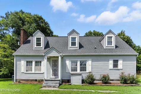 125 Barnes Lane Strawberry Plains TN 37871