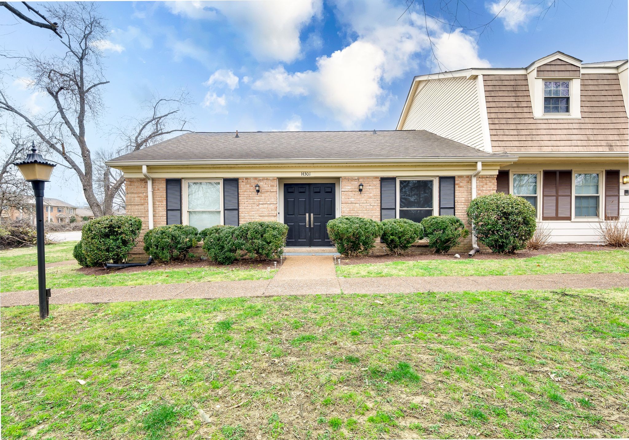 8300 Sawyer Brown Road Nashville TN 37221
