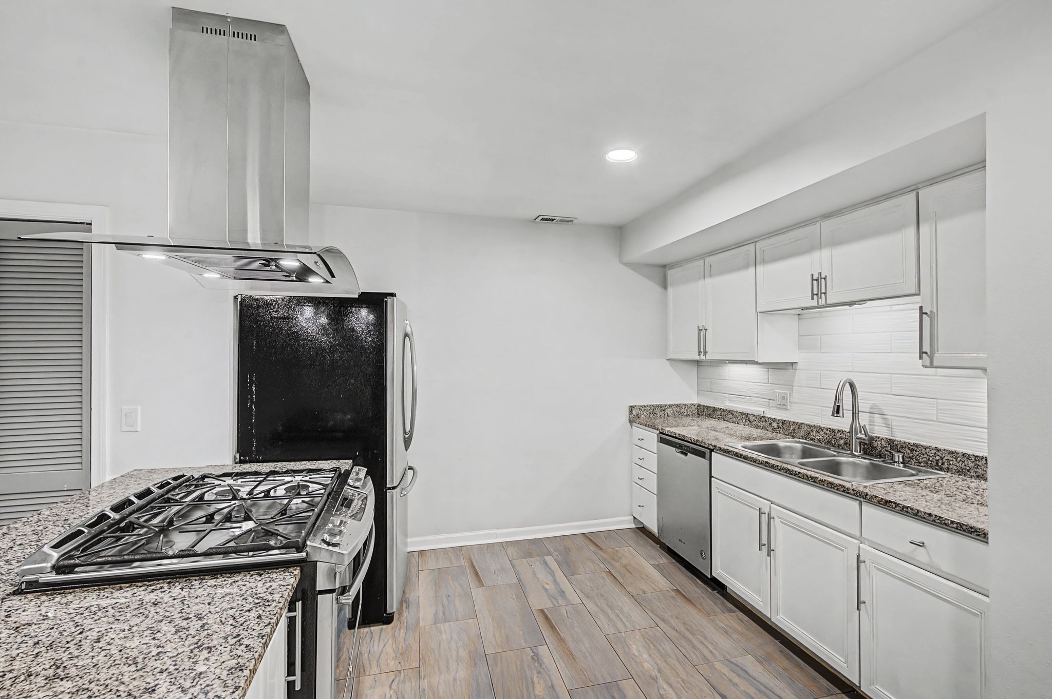 8300 Sawyer Brown Road Nashville TN 37221