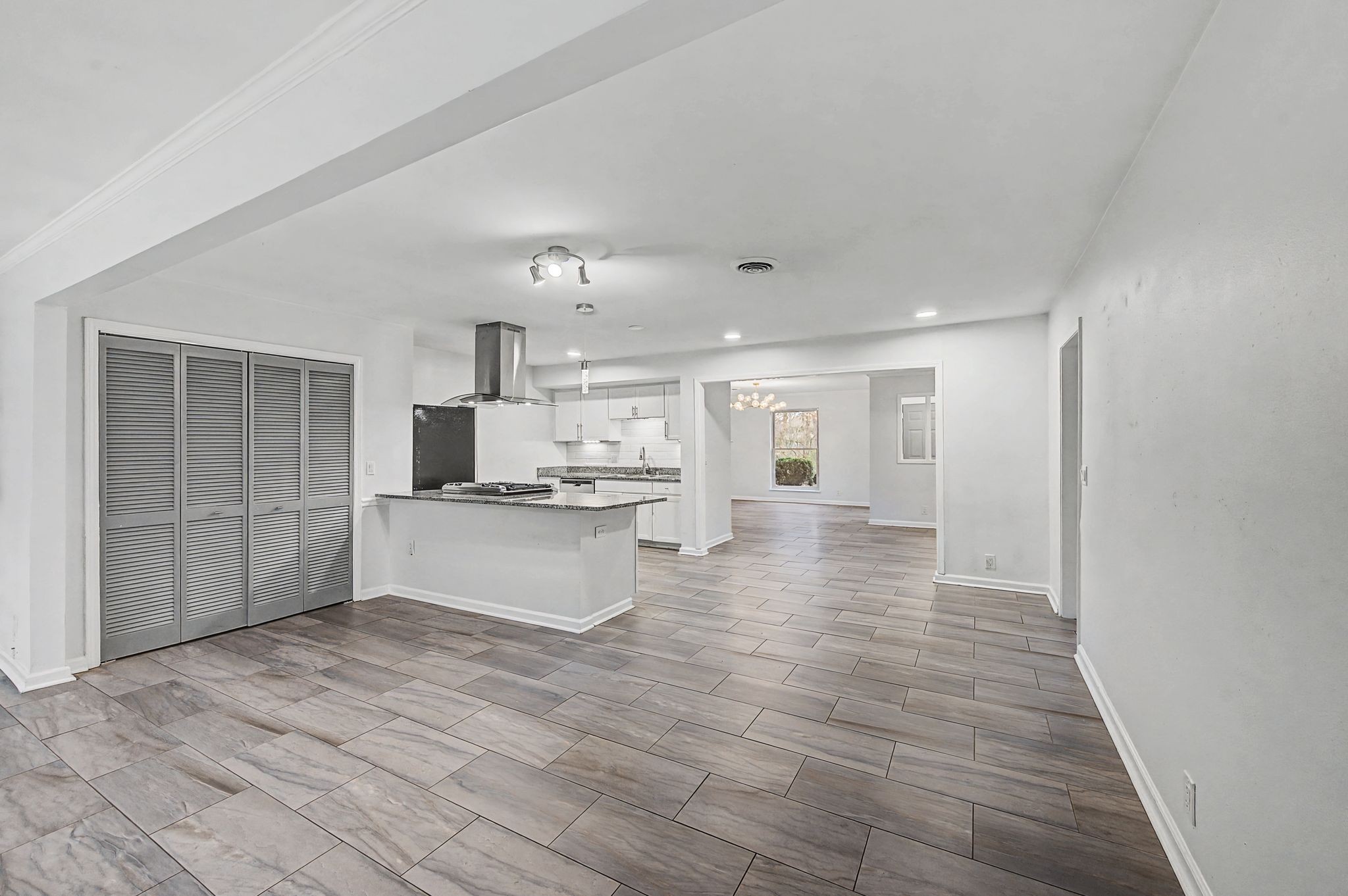 8300 Sawyer Brown Road Nashville TN 37221