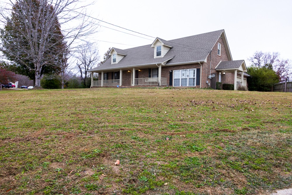 242 Hawkins Road Clarksville TN 37040