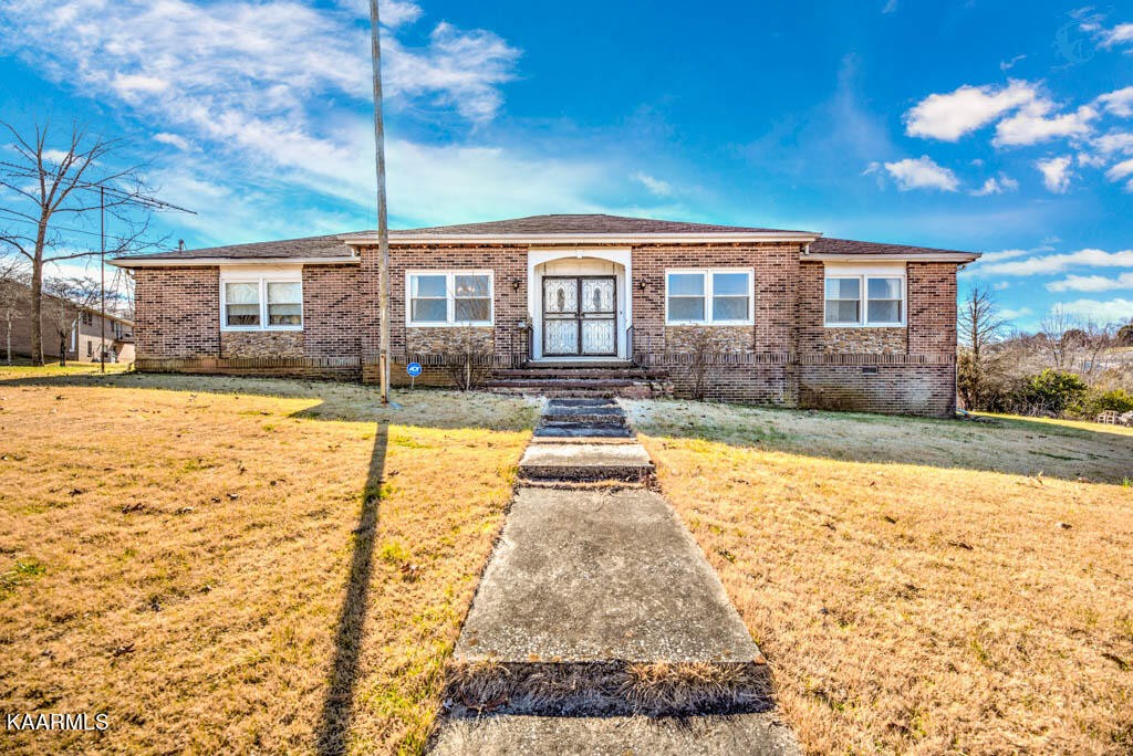 437 River Bend Drive Loudon TN 37774