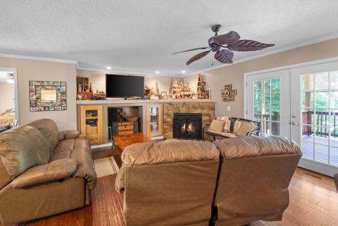 143 Saline Trail Dover TN 37058