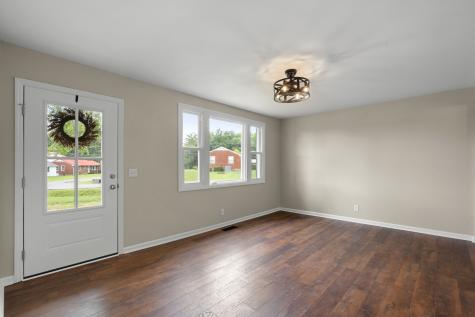 506 Carman Avenue New Johnsonville TN 37134