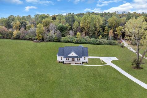 229 West Piney Road Dickson TN 37055