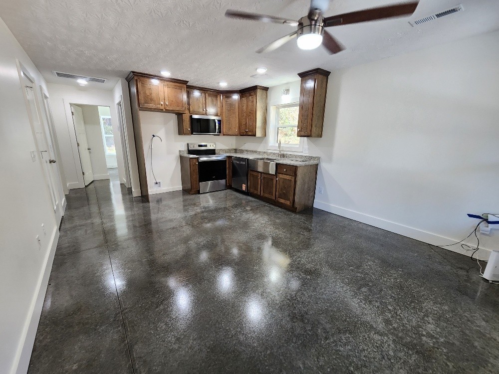 221 Pine Lick Estates Drive Whitleyville TN 38588