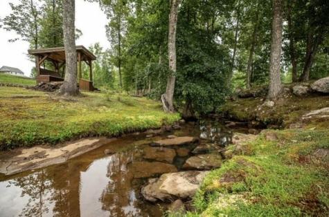 940 Crockett Point Jasper TN 37347