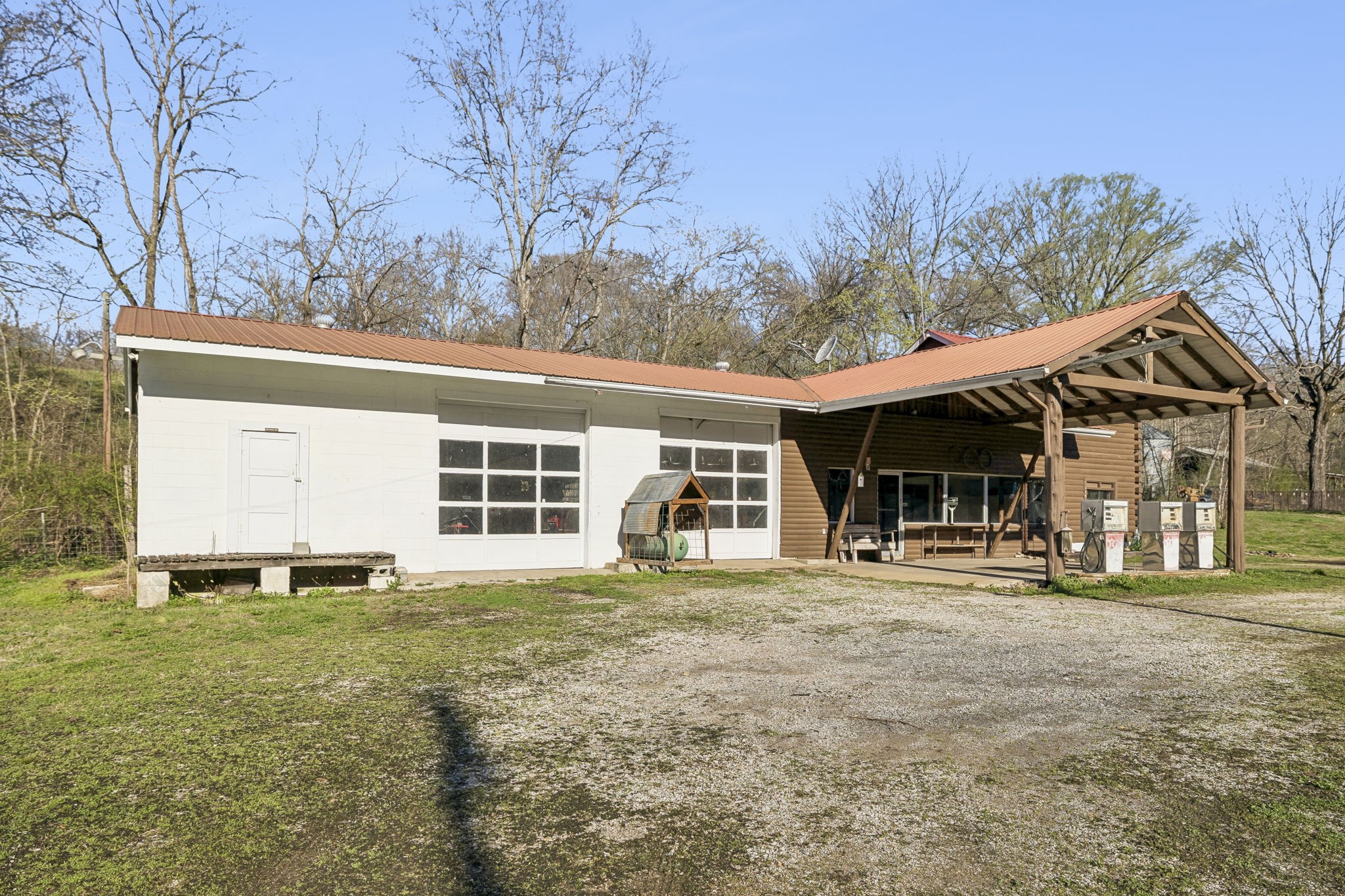 852 Highway 100, W Centerville TN 37033